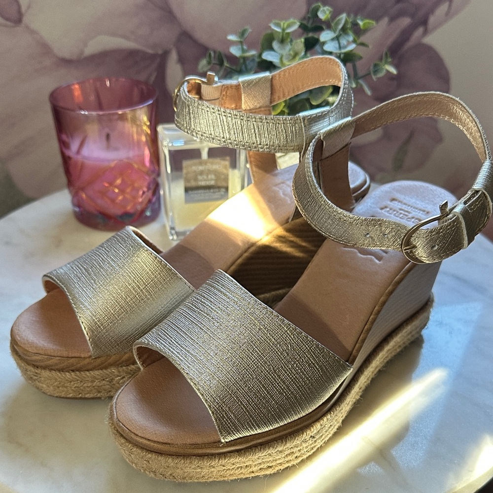 Sperry Gold Wedge Sandals - NEW without tags